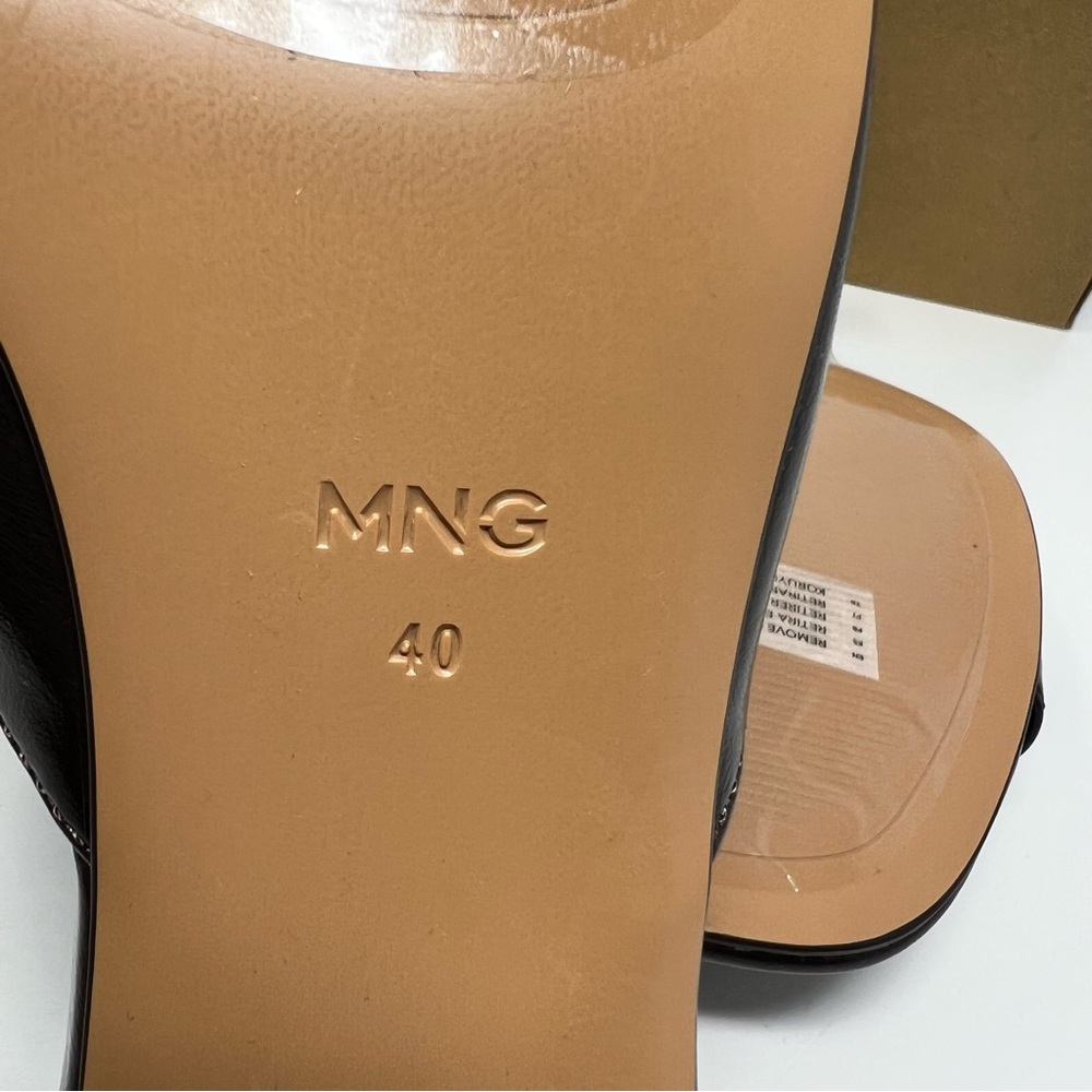 Mango Kitten Heeled Sandals
Size 9.5 - Picture 8 of 9